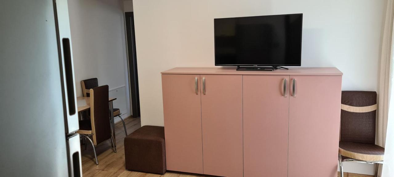 Perla Aparthotel *