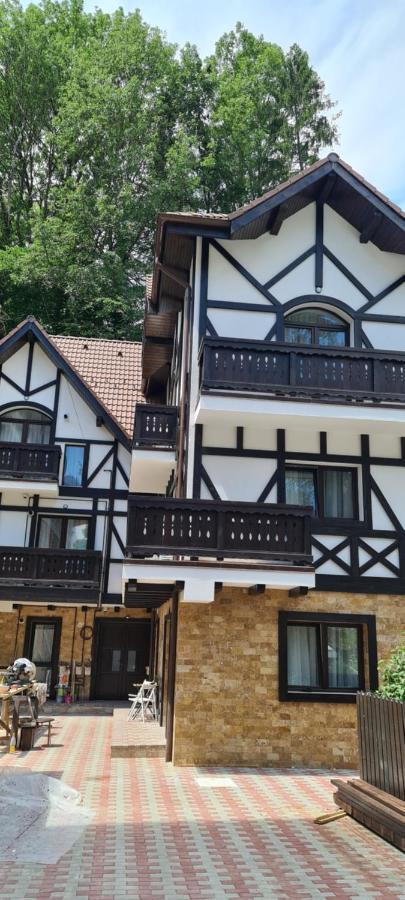 Perla Aparthotel *